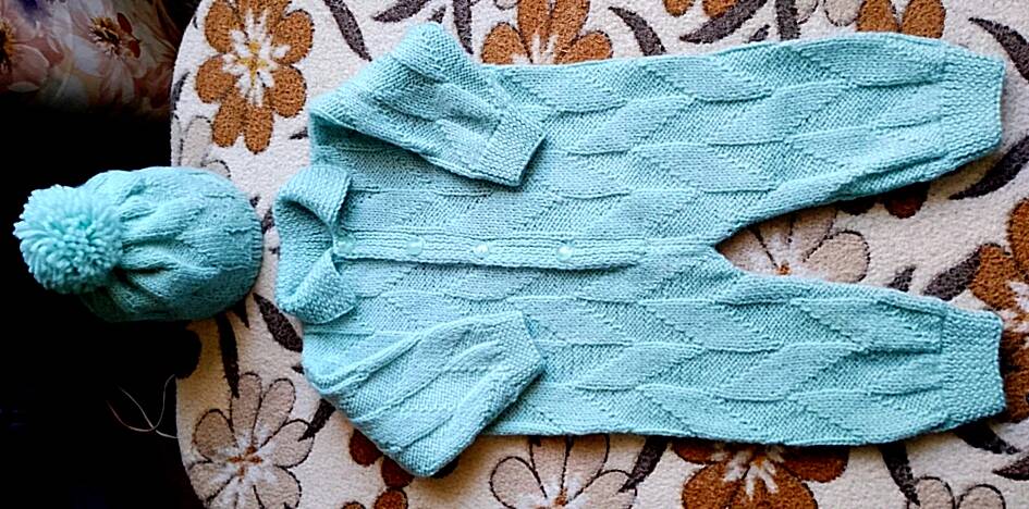 100% шерсть. Вязаный комплект на 7-12 мес.  в Москве фото 5 Личные вещи Москва