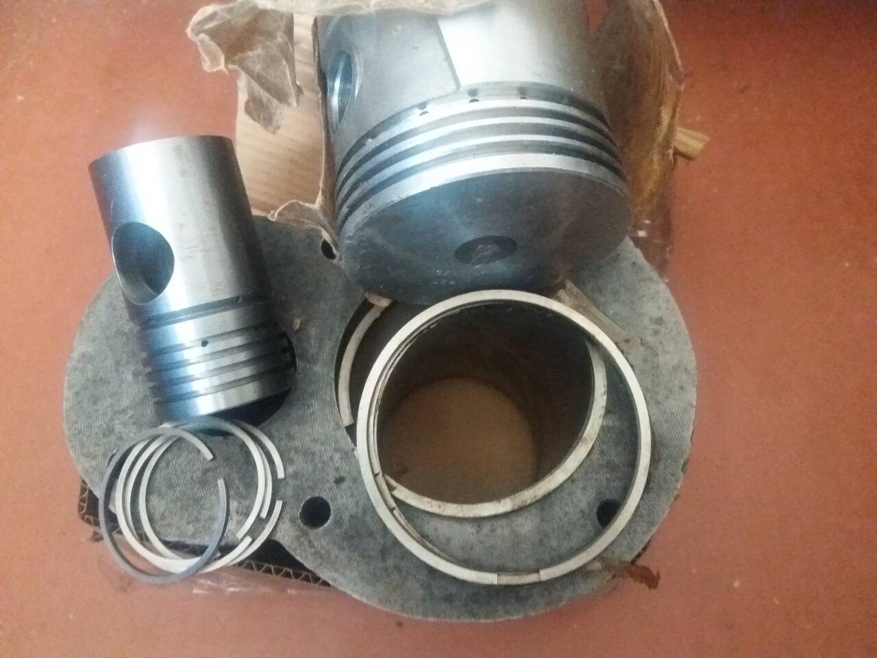 1101В5У4, 155-2В5У4, ГСВ-1/12, ГСВ-0,6/12 компрессоры запчасти