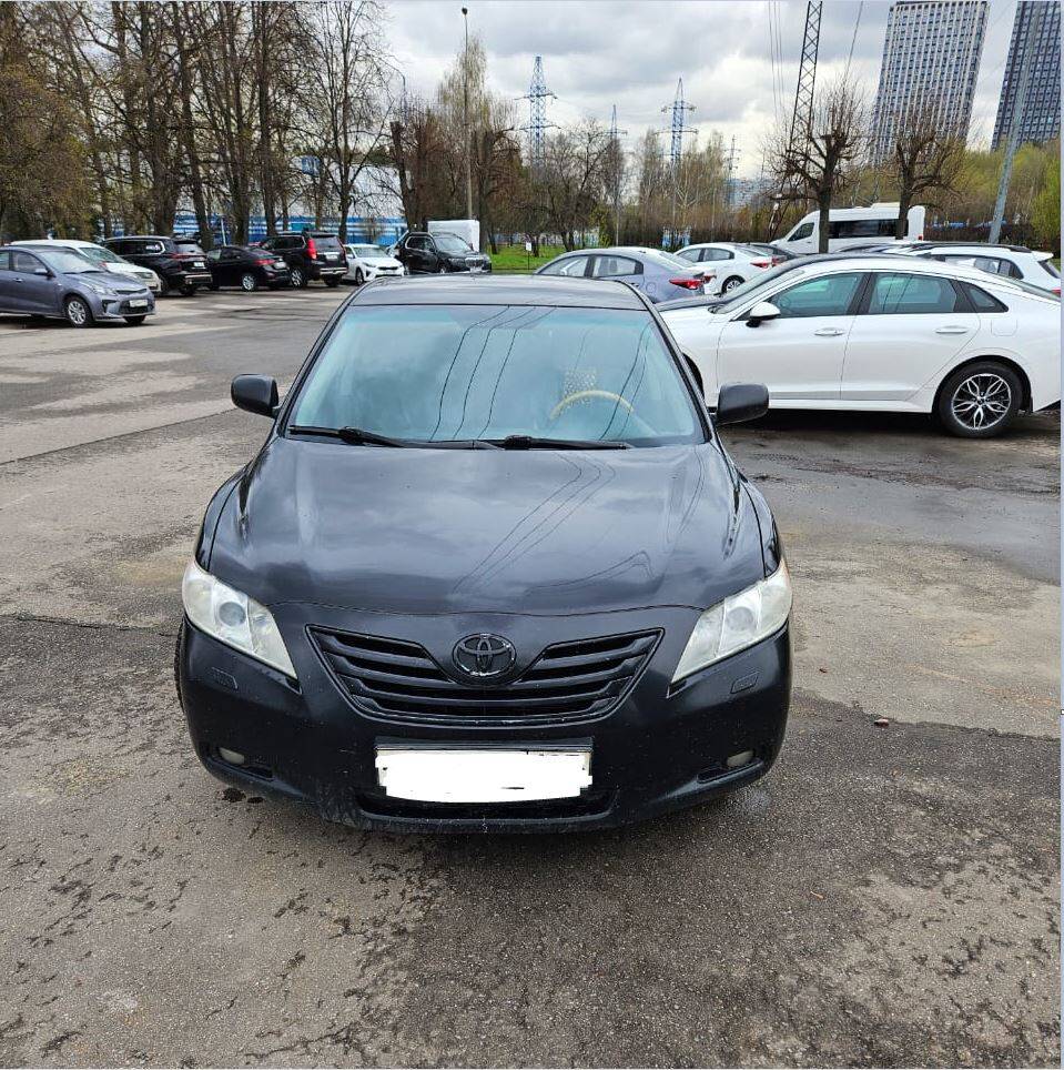 Продается Toyota Camry 3.5 AT.