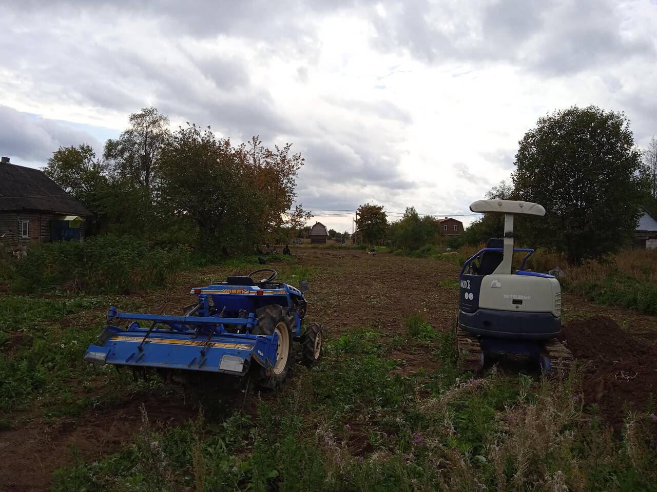 Аренда миниэкскаватора, минитрактора в Санкт-Петербурге фото 5 Услуги Санкт-Петербург Аренда миниэкскаватора, минитрактора в Санкт-Петербурге фото 5 Услуги Санкт-Петербург