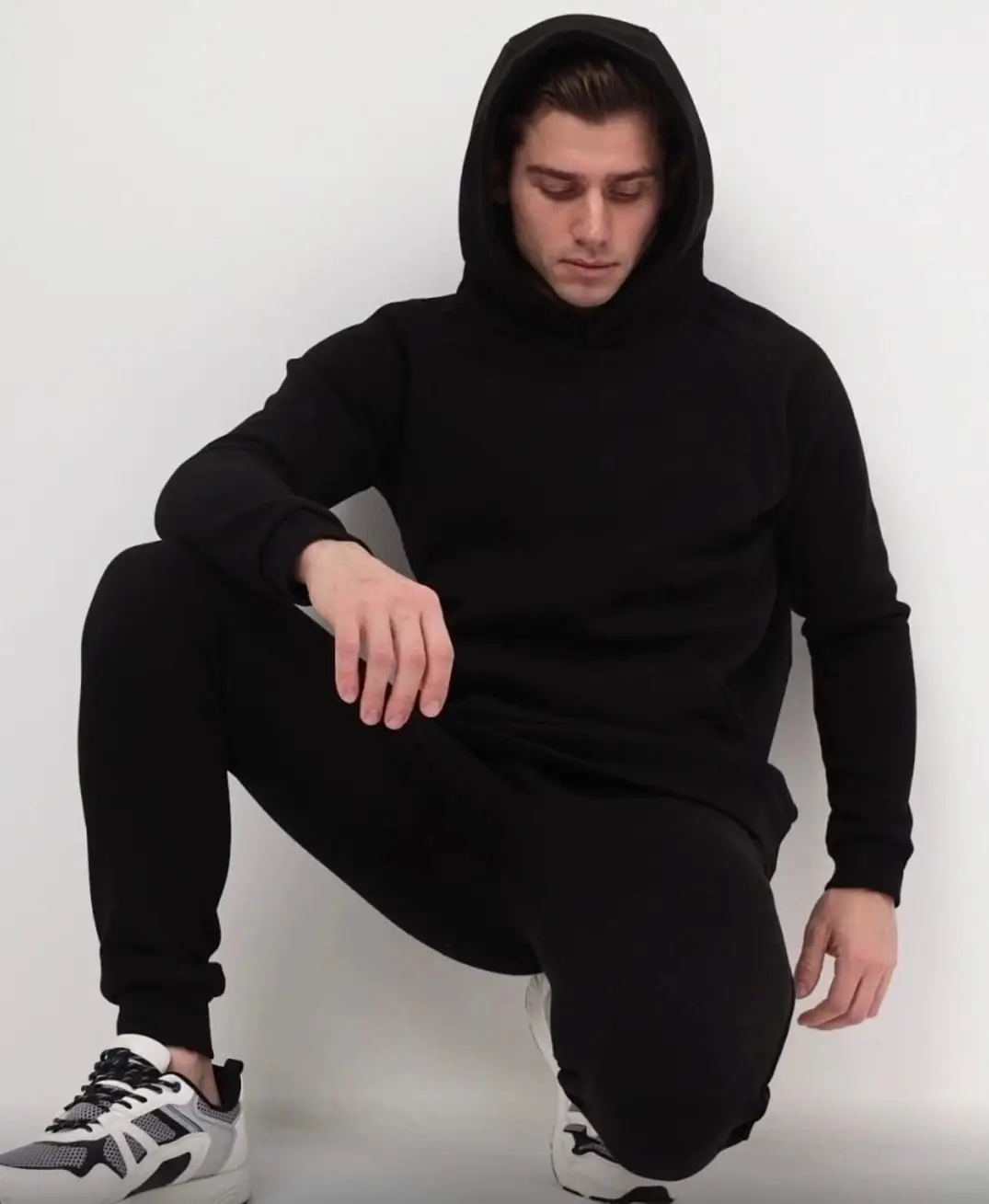 Спортивный костюм мужской Спортивный костюм мужской