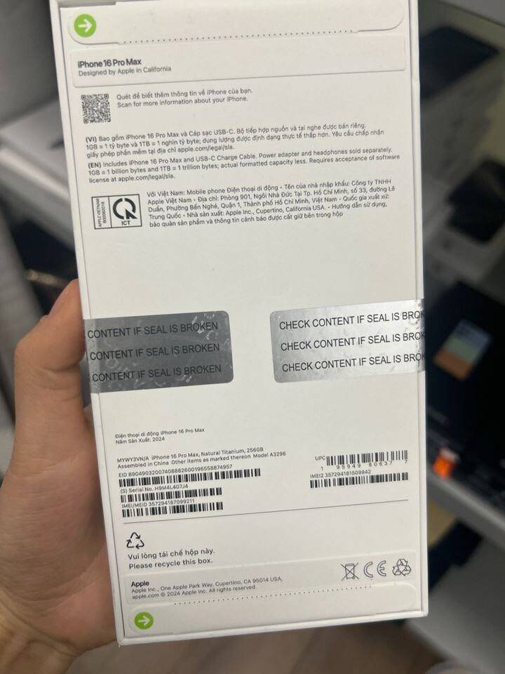 Продам iPhone 16 Pro max 