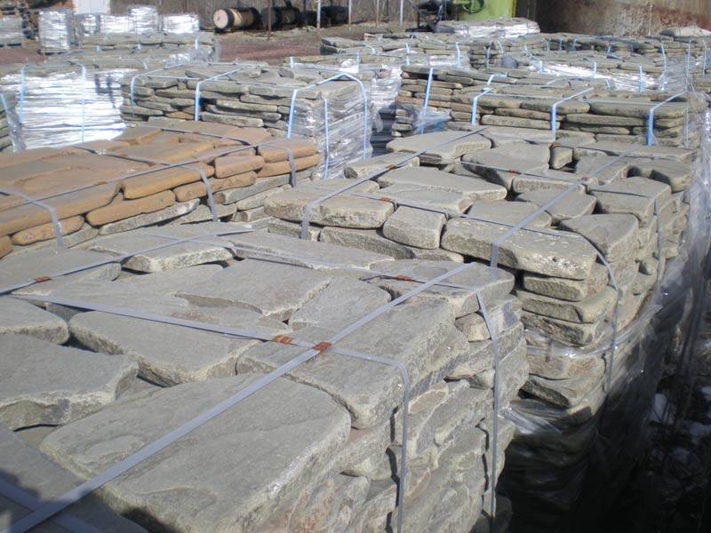 Камень галтованный серо-зелёный натуральный песчаник природный 