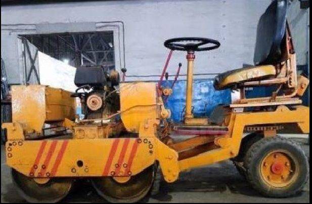 Продается дорожный укладчик ДУ-95 (каток)