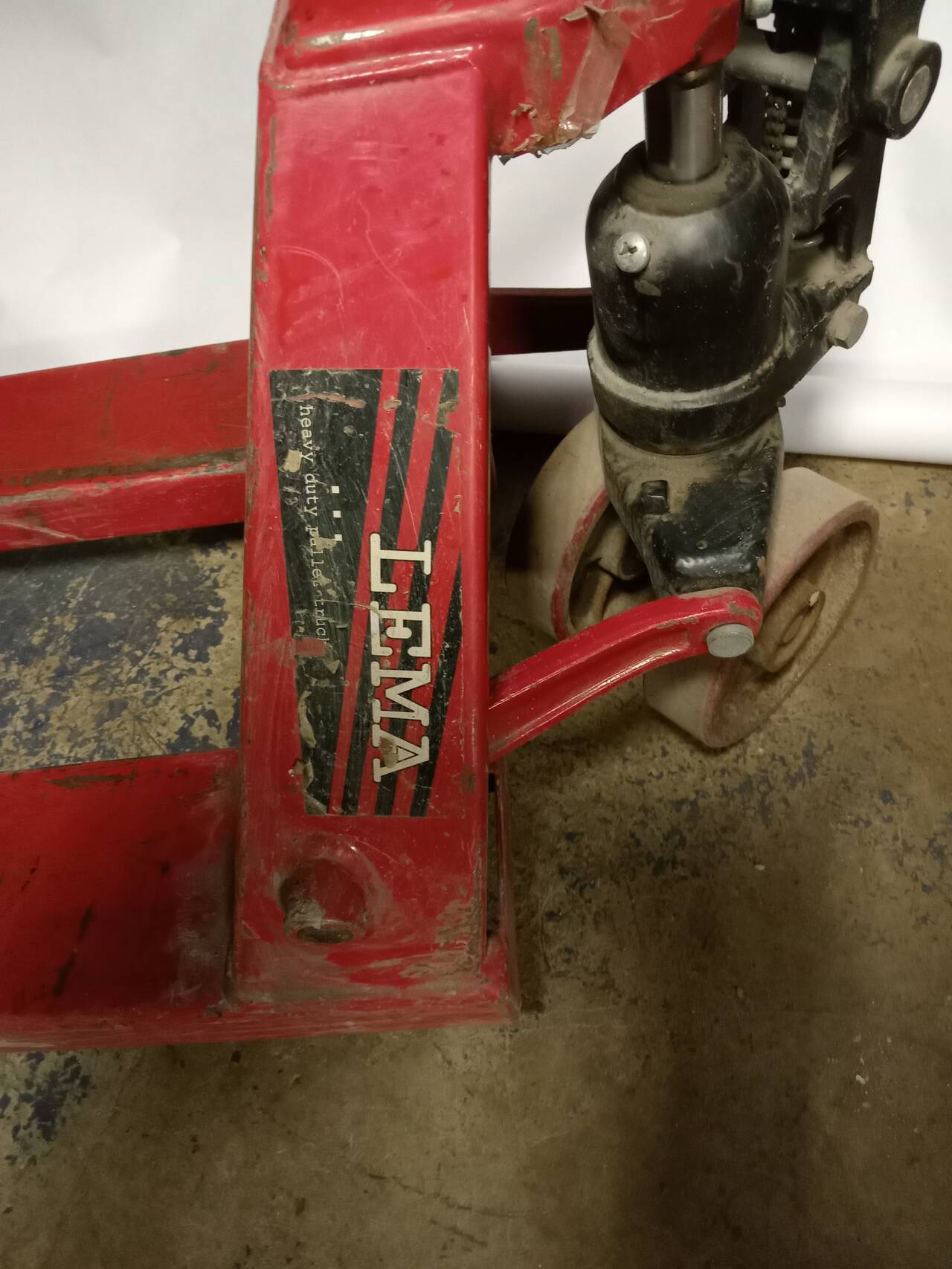 LM 20-800x550 ручная гидравлическая тележка в Санкт-Петербурге фото 2 Для дома и дачи Санкт-Петербург