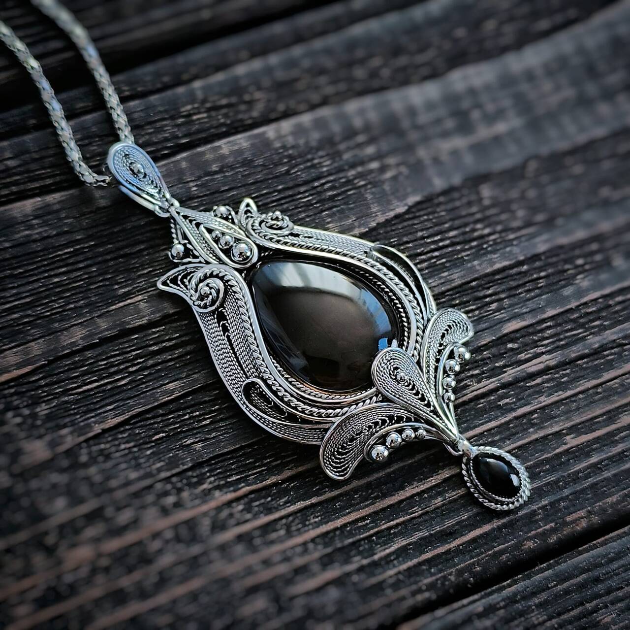 Кулон с магическим и лечебным эффектом Морион 