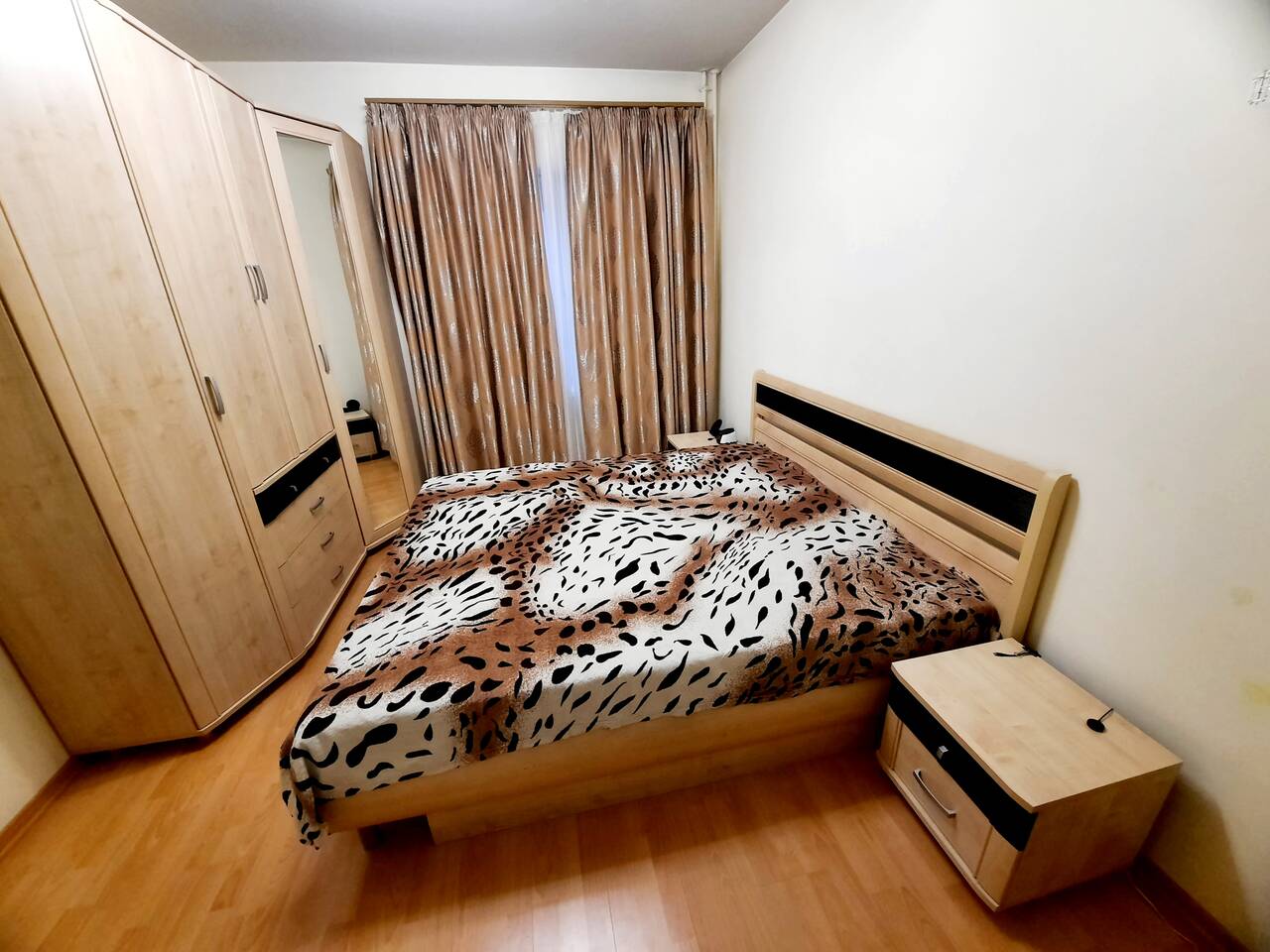 Спальный гарнитур