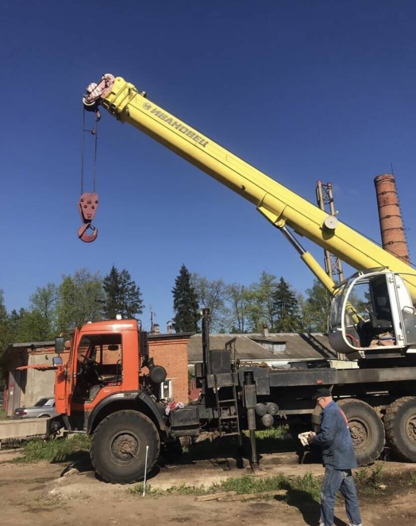 Аренда и услуги автокрана-вездехода, 25 т, 33 м, с гуськом 7 м