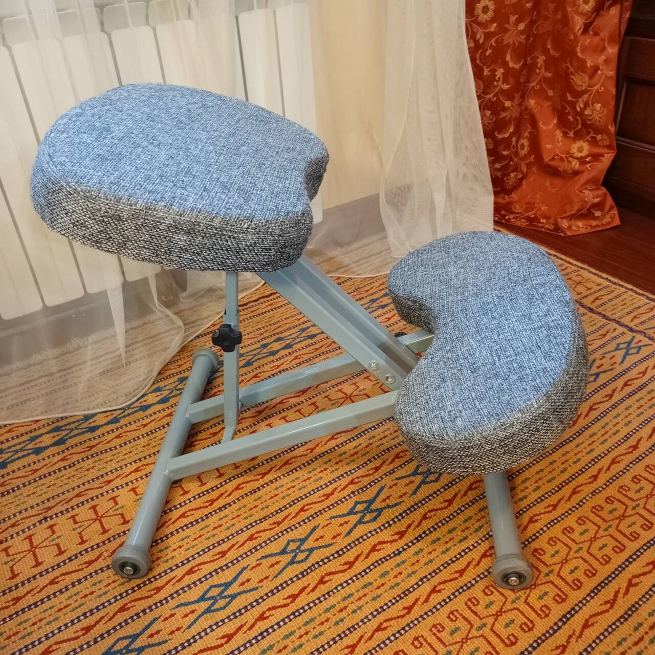 Коленный стул для правильной осанки в Мытищах фото 2 Для дома и дачи Мытищи