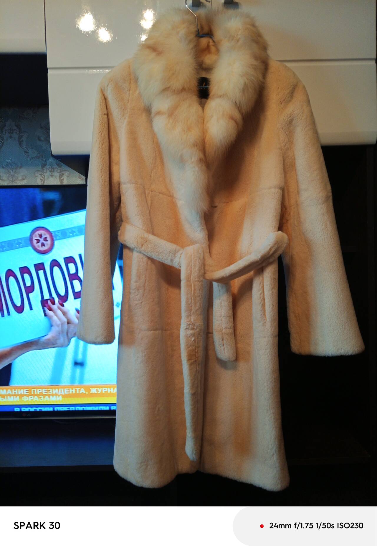 Шуба из натурального меха в Химах фото 6 Личные вещи Химки