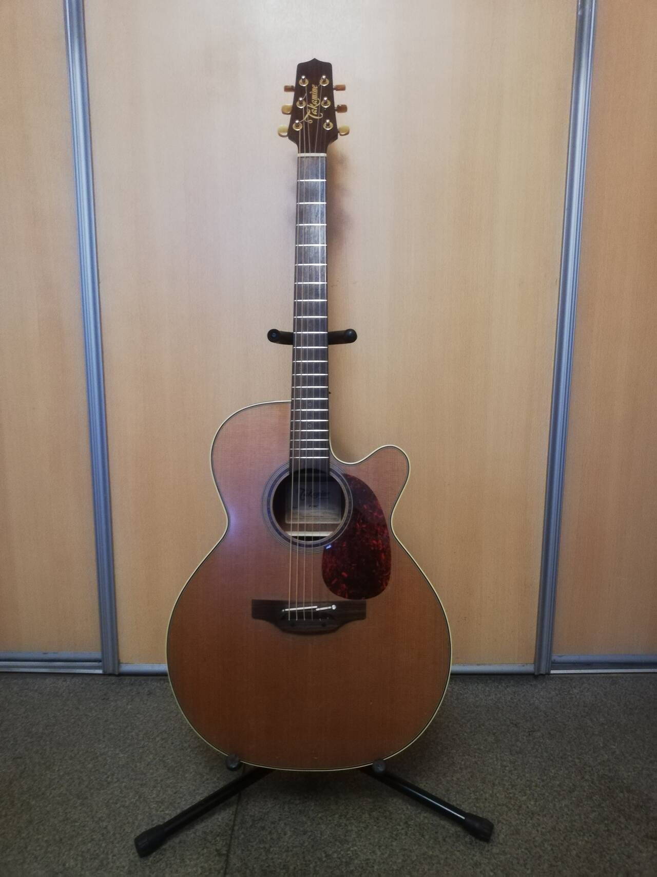 Продаю электроакустическую гитару: TAKAMINE PRO SERIES 3 P3 NC (2017) с жёстким кейсом Продаю электроакустическую гитару: TAKAMINE PRO SERIES 3 P3 NC (2017) с жёстким кейсом