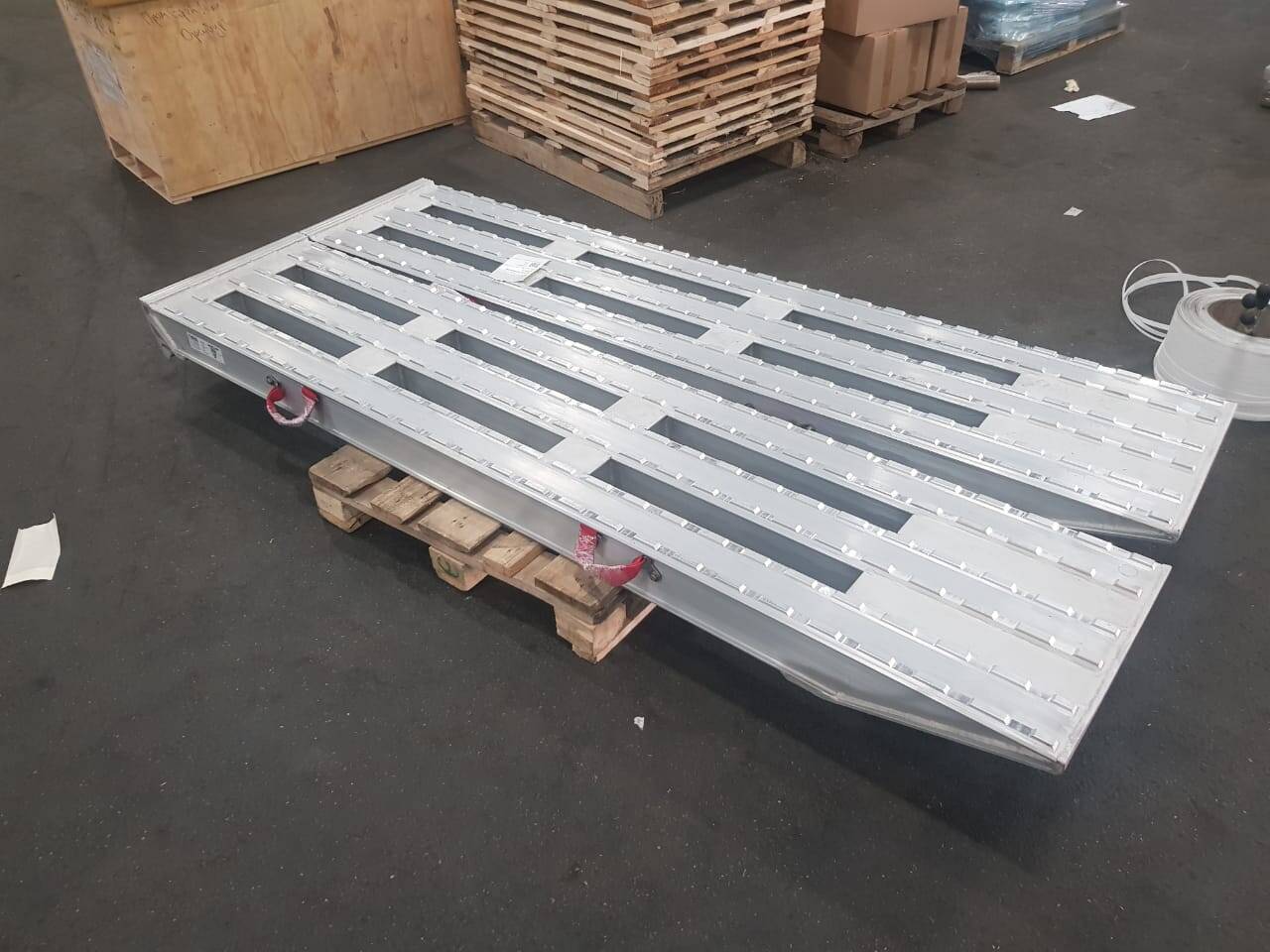 Аппарели алюминиевые для погрузки/разгрузки тяжелой техники. в Москве фото 4 Транспорт Москва Аппарели алюминиевые для погрузки/разгрузки тяжелой техники. в Москве фото 4 Транспорт Москва