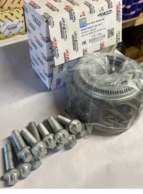 Подшипник ступицы колеса с болтами Saf-Holland в Выборге фото 2 Транспорт Выборг