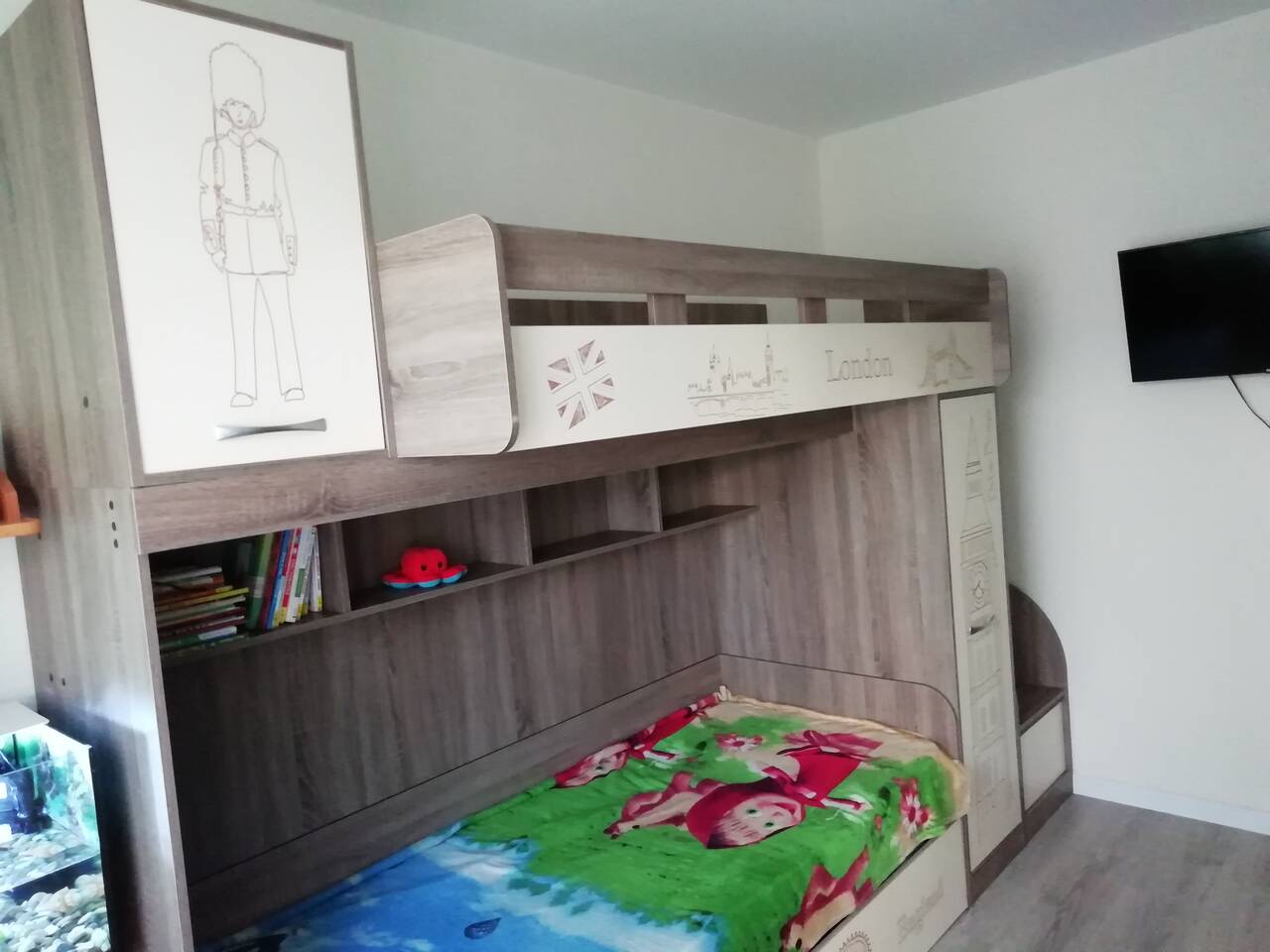 Продам кровать-чердак. 