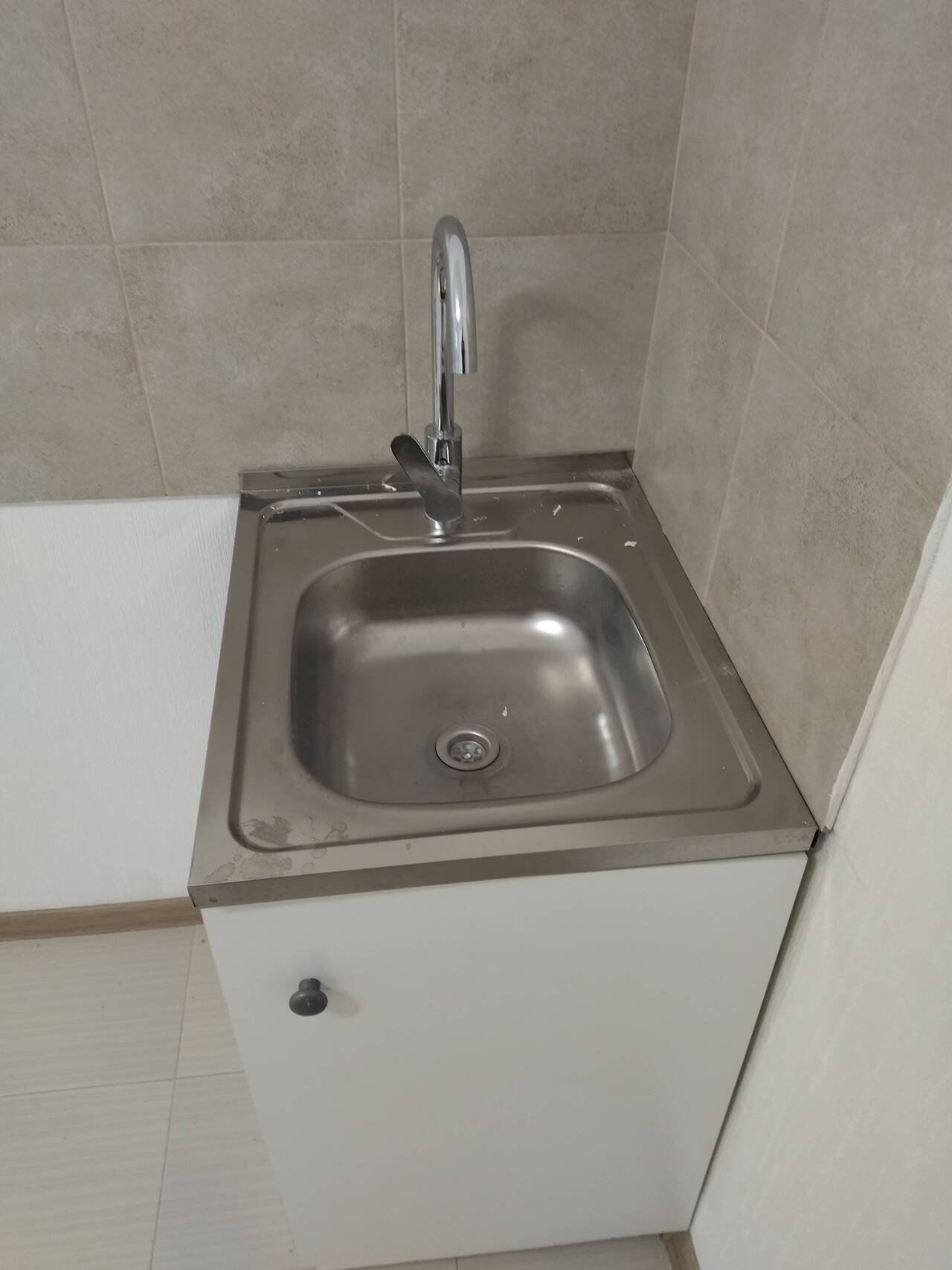 Кухонная мойка в сборе Кухонная мойка в сборе