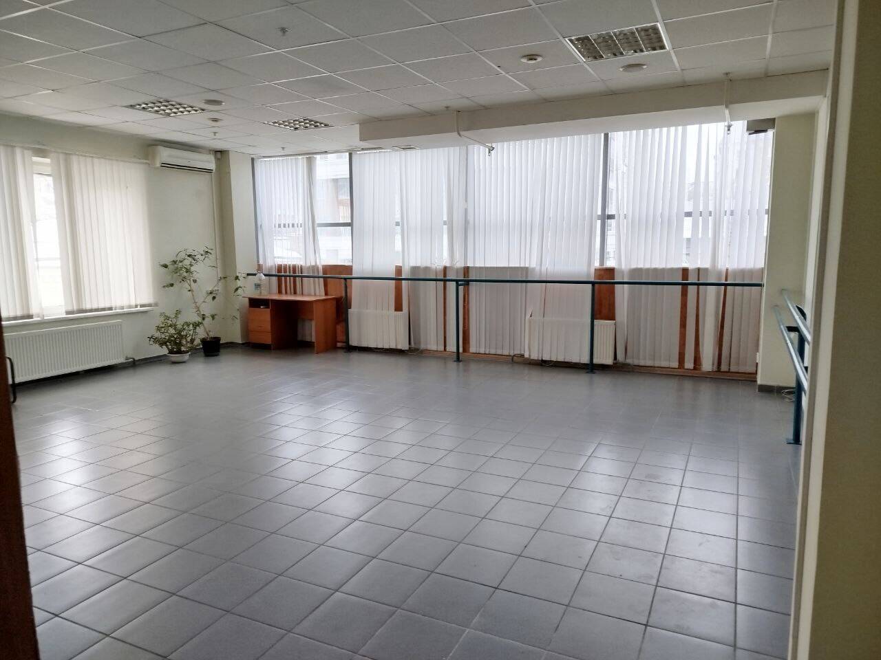 Сдаю зал под занятия танцами, йогой и т.п. на ул.Водников