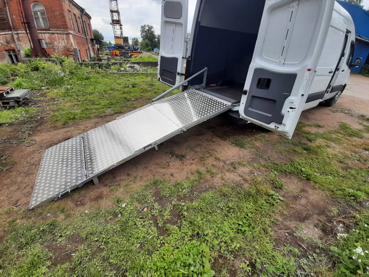 Трап алюминиевый складной для заезда мототехники в газель  в Санкт-Петербурге фото 4 Транспорт Санкт-Петербург