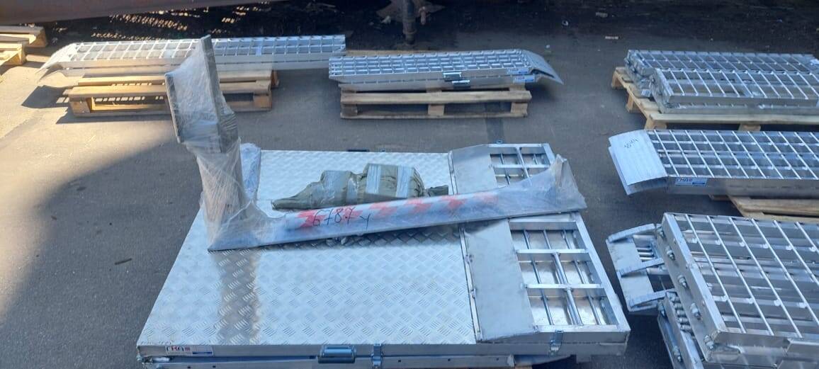 Трап алюминиевый складной для заезда мототехники в газель  в Санкт-Петербурге фото 3 Транспорт Санкт-Петербург