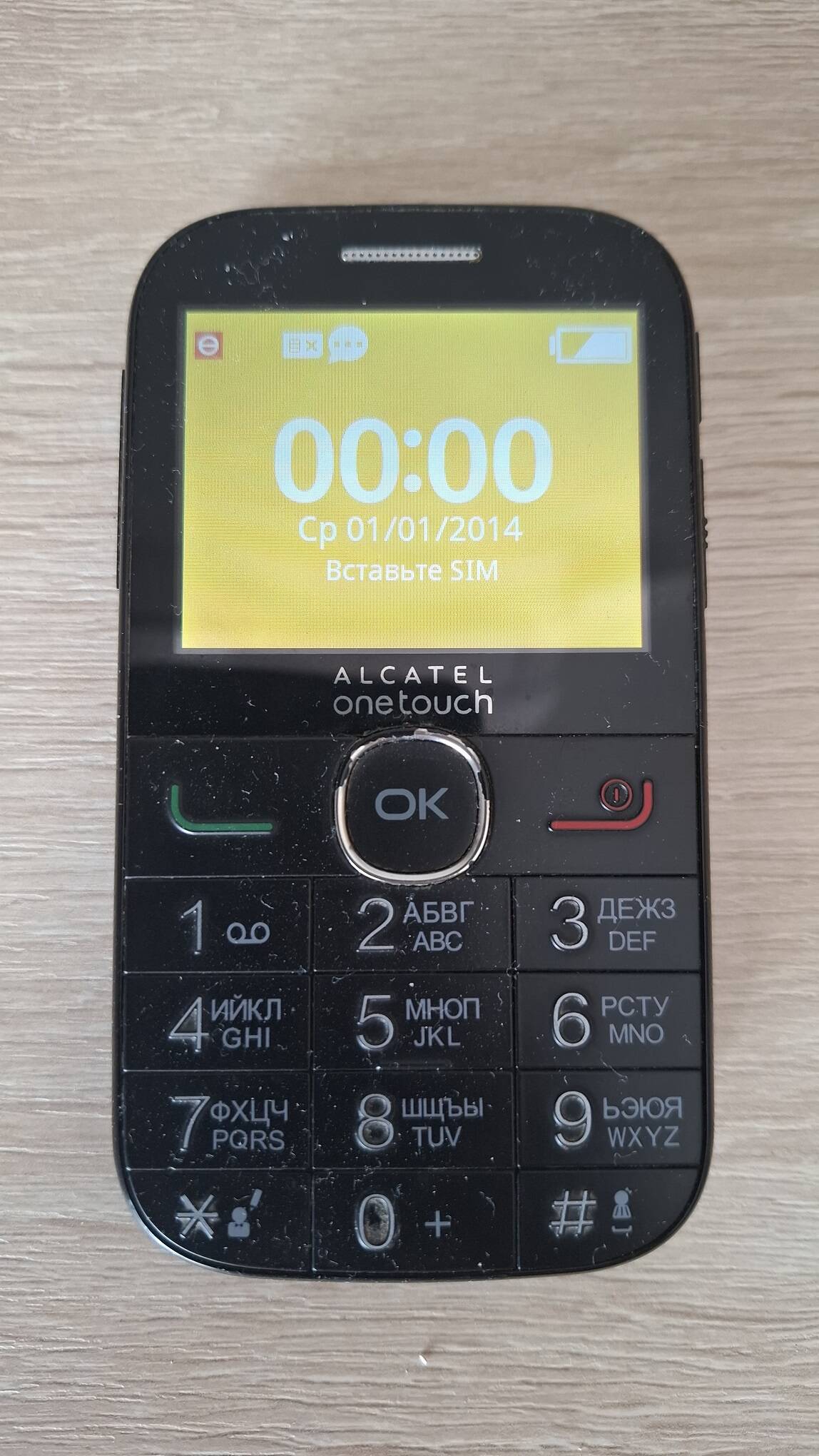 Телефон Alcatel OT-2004C Телефон Alcatel OT-2004C