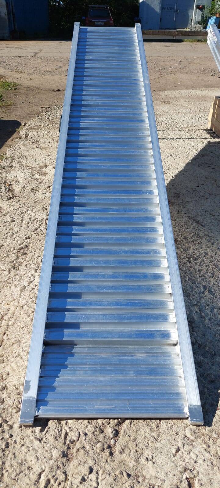 Аппарели для заезда 2000 кг Длина 4000 мм в Москве фото 3 Транспорт Москва Аппарели для заезда 2000 кг Длина 4000 мм в Москве фото 3 Транспорт Москва