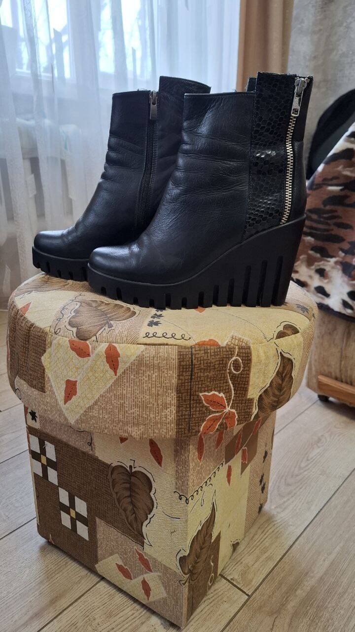 	Продам женские ботинки в Симферополе фото 2 Личные вещи Симферополь