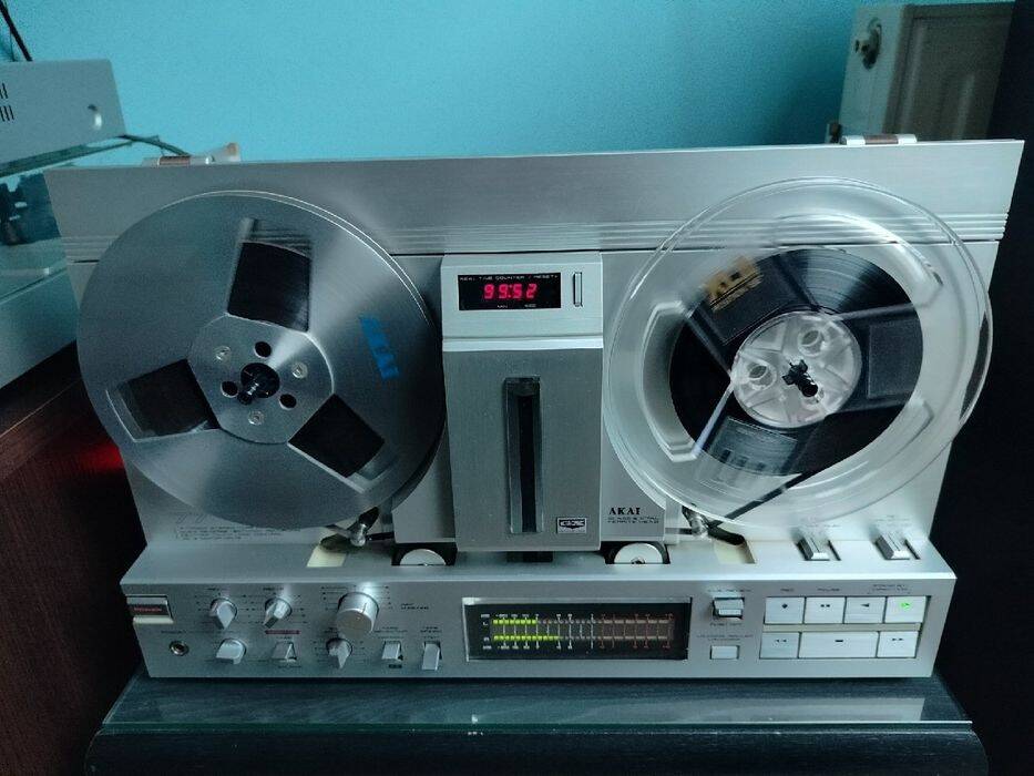 Катушечный магнитофон Akai gx-77 ( не рабочий )