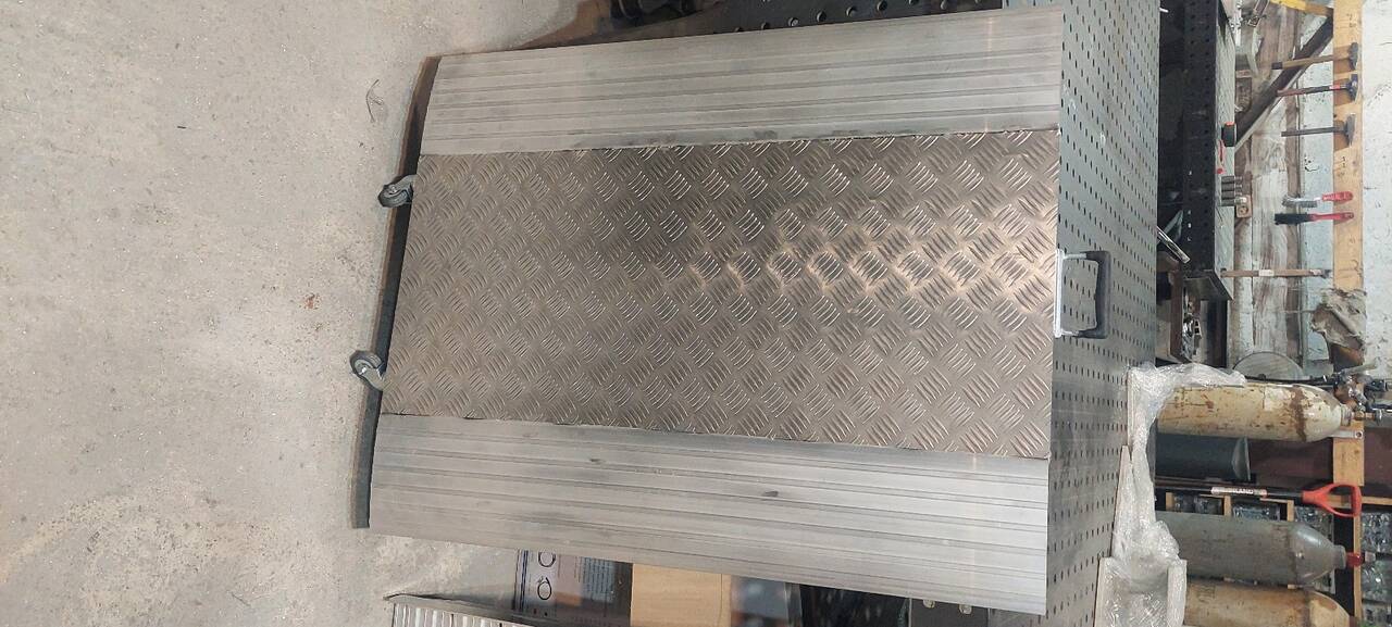 Мост перегрузочный 1050 мм х 1200 мм  в Кемерово фото 1 Транспорт Кемерово