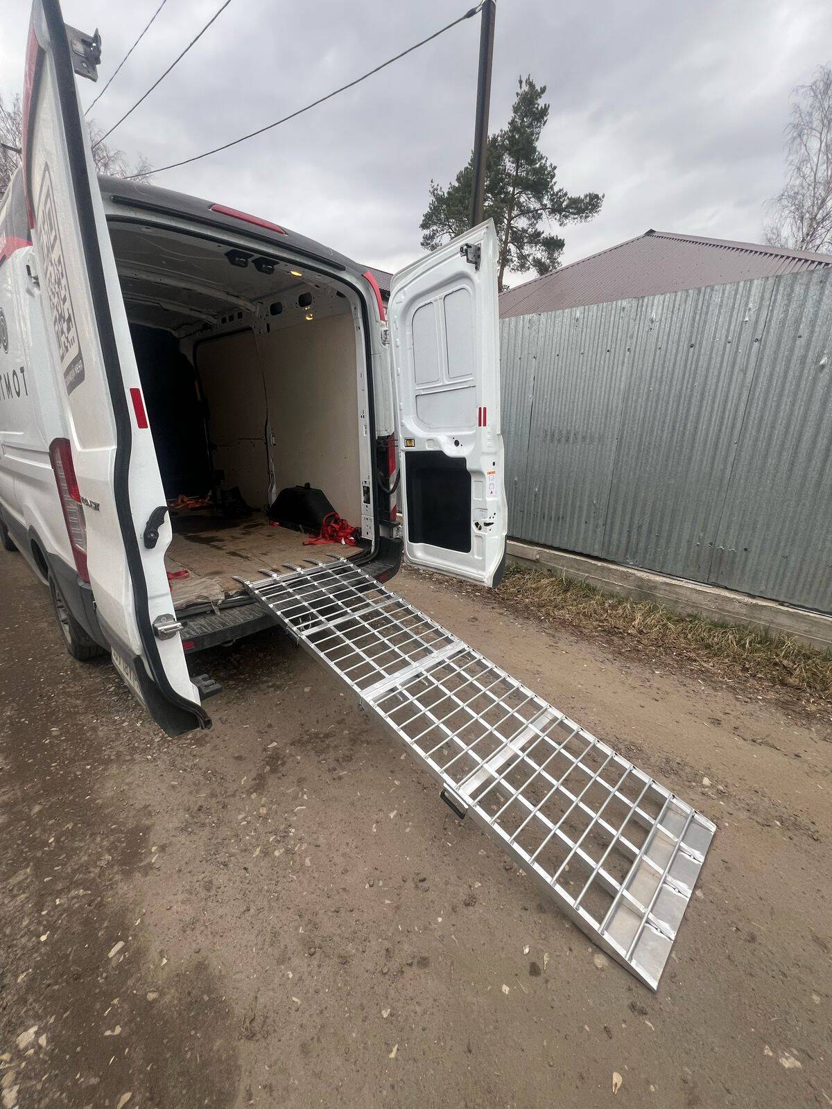 Трап алюминиевый для заезда мотоцикла 