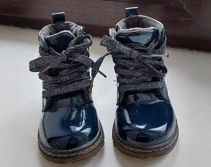Детские  демисезонные тёмно-синие лакированные ботинки в Москве фото 3 Личные вещи Москва