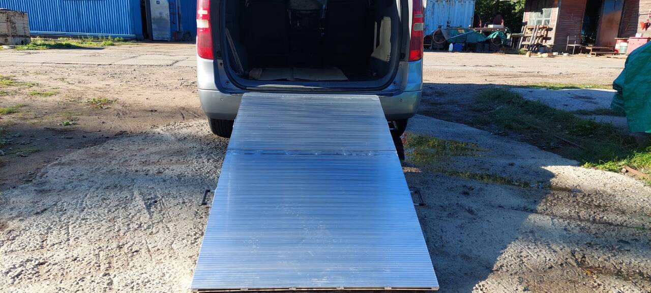 Мост погрузочный складной для склада в Курске фото 4 Транспорт Курск