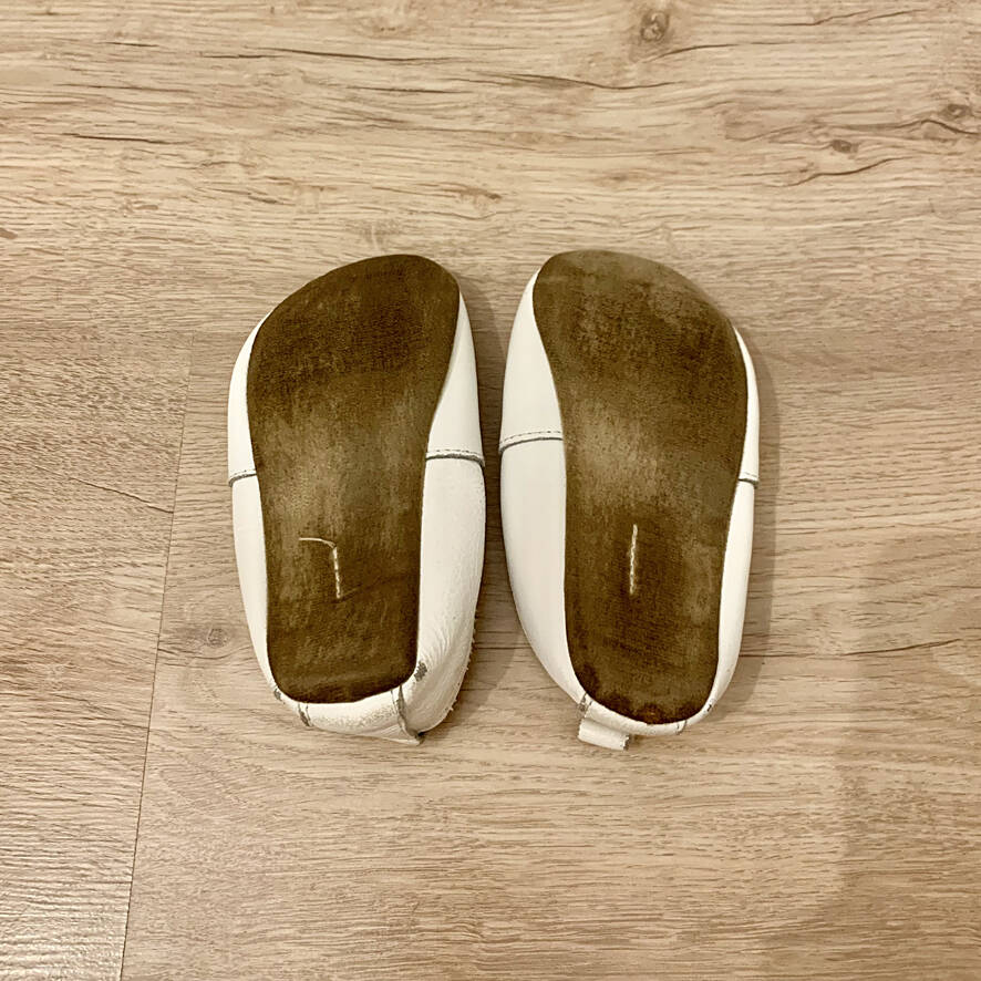 Белые чешки для девочки, размер - 25,5 в Санкт-Петербурге фото 2 Личные вещи Санкт-Петербург