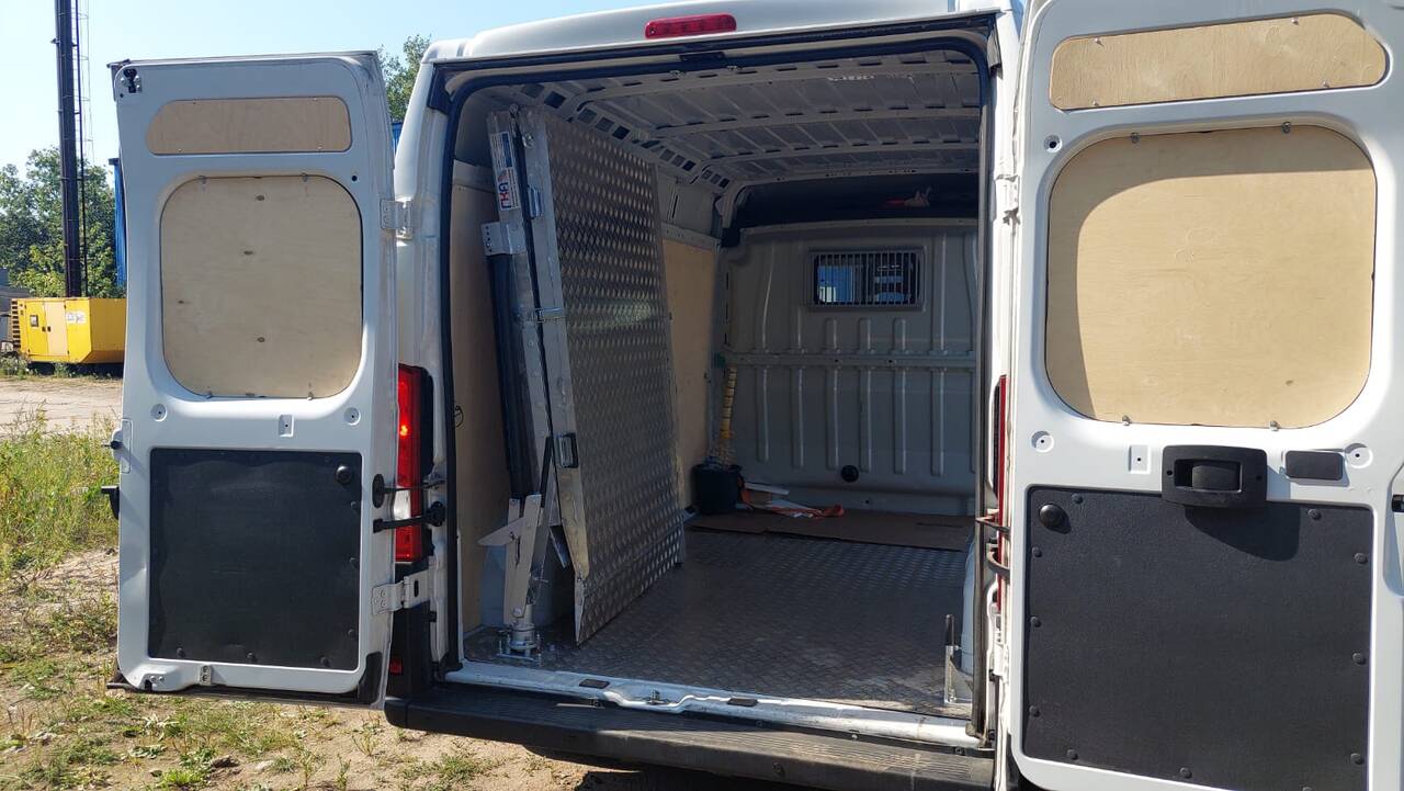 Трап алюминиевый складной стационарный 