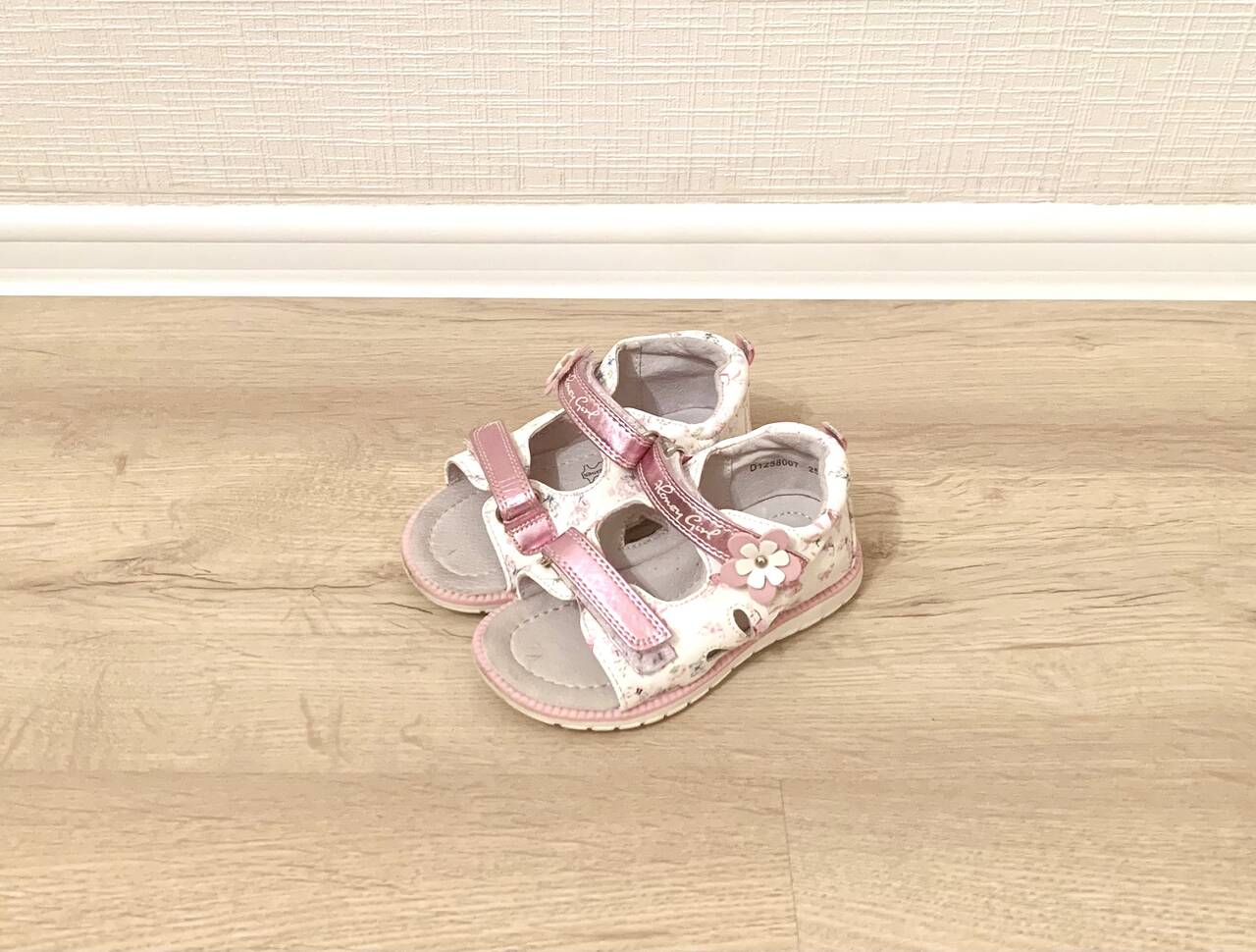 Детские сандалии для девочек, 25 размер в Санкт-Петербурге фото 2 Личные вещи Санкт-Петербург