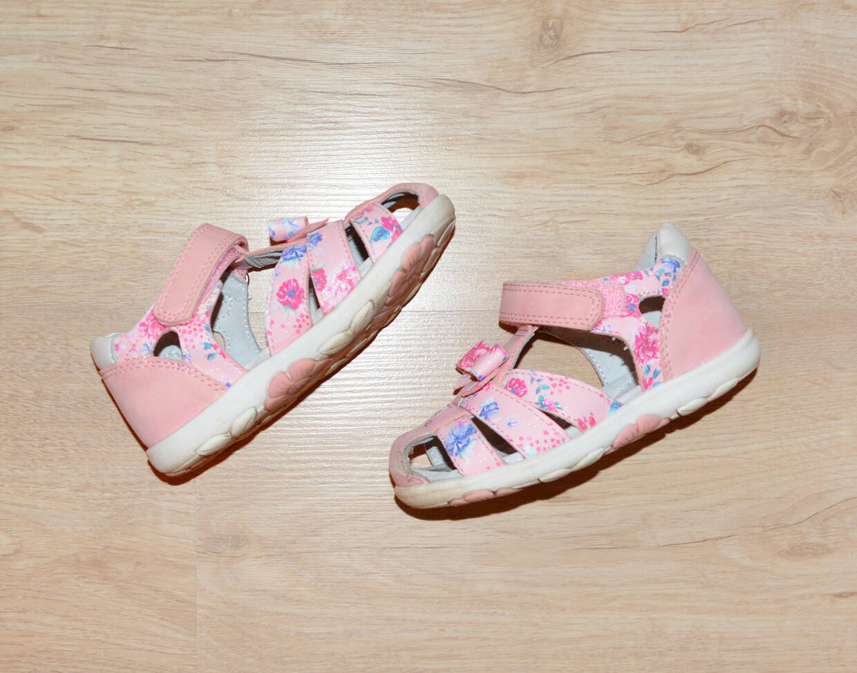 Детские розовые сандалии для девочек, 23 размер в Санкт-Петербурге фото 2 Личные вещи Санкт-Петербург