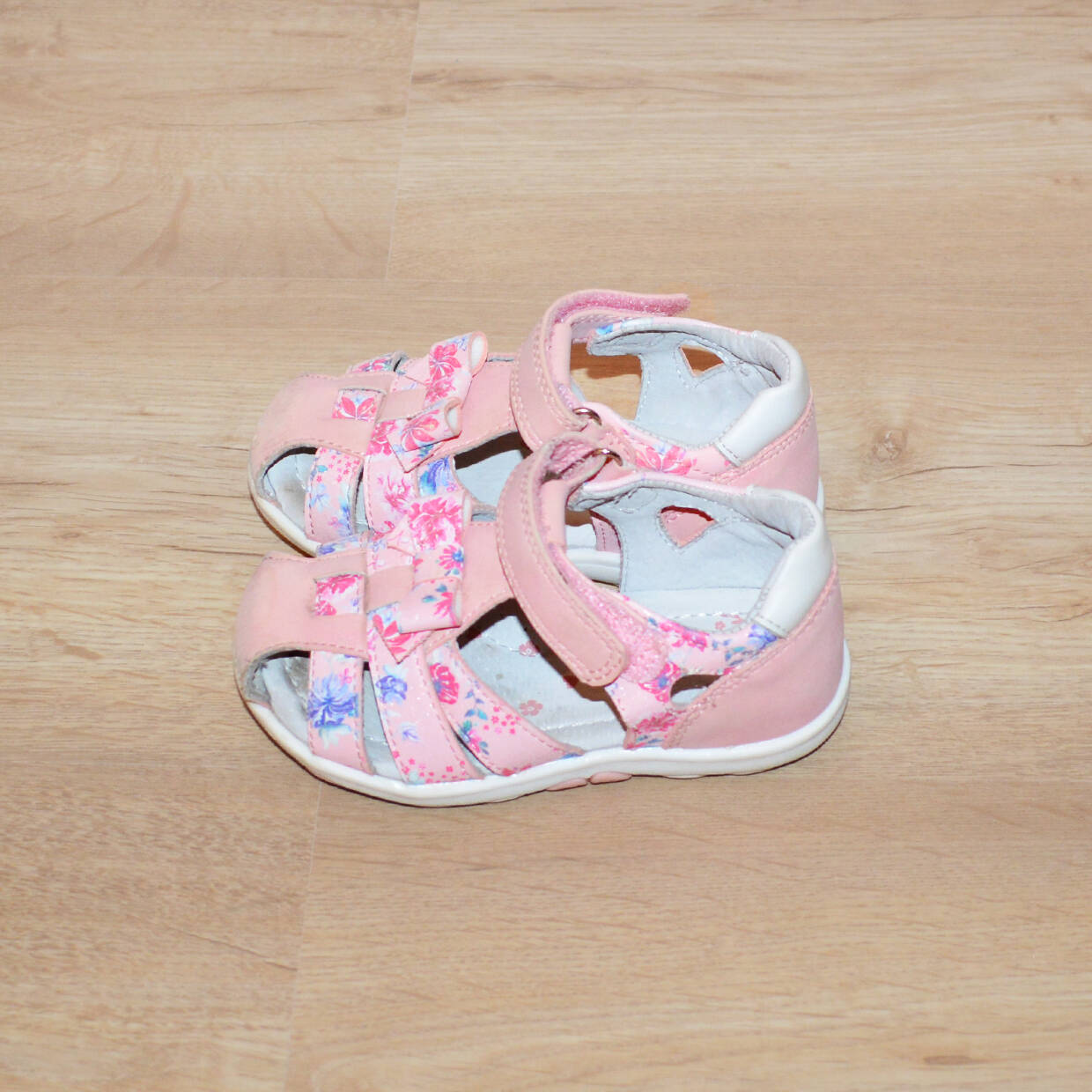 Детские розовые сандалии для девочек, 23 размер в Санкт-Петербурге фото 6 Личные вещи Санкт-Петербург