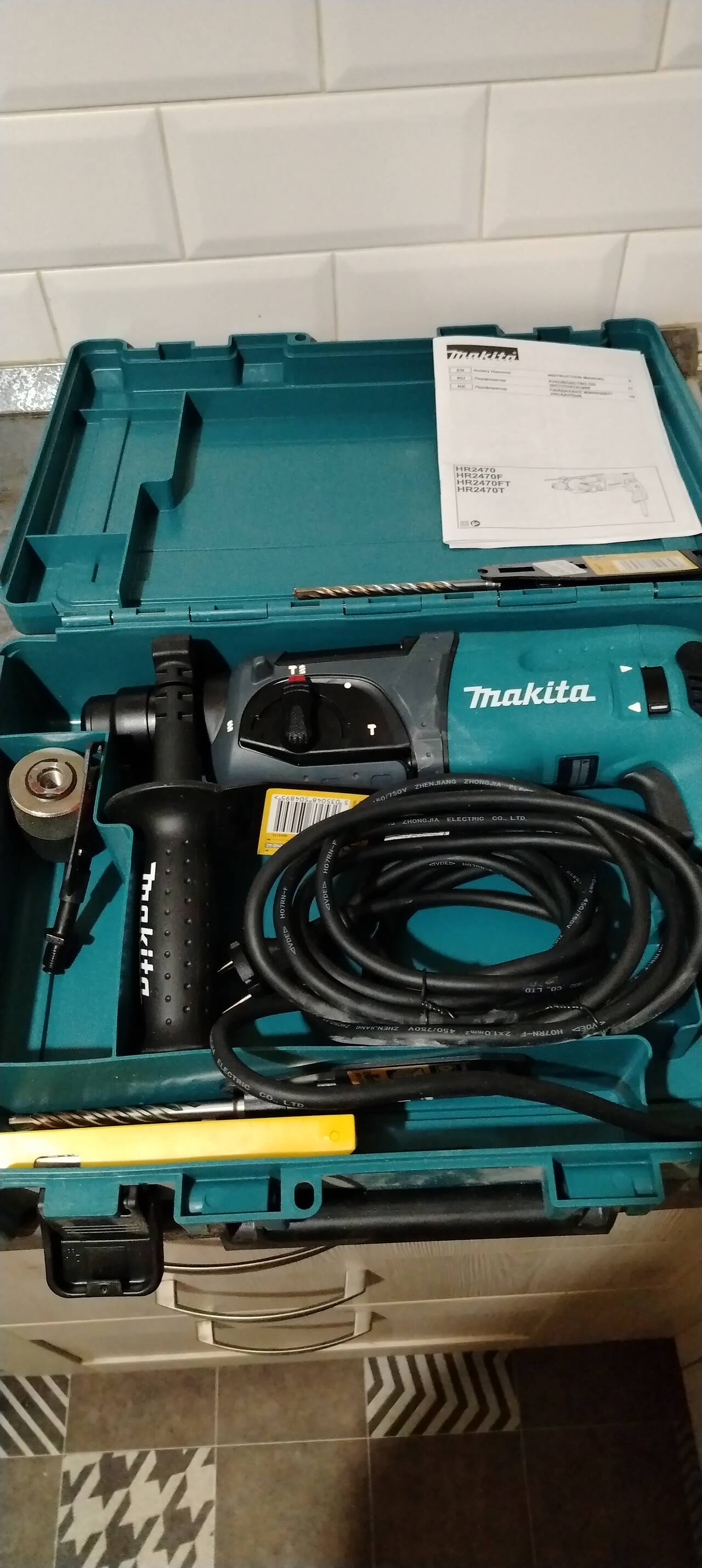 Макита дрельс перфоратор в Москве фото 4 Услуги Москва