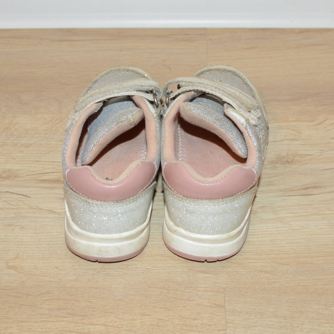 Кроссовки на девочку, 25 размер в Санкт-Петербурге фото 4 Личные вещи Санкт-Петербург