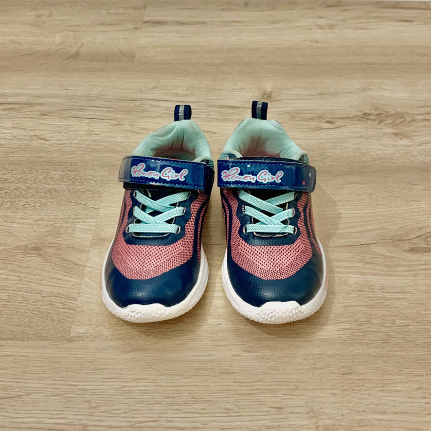 Новые кроссовки для девочки, 25 размер в Санкт-Петербурге фото 4 Личные вещи Санкт-Петербург
