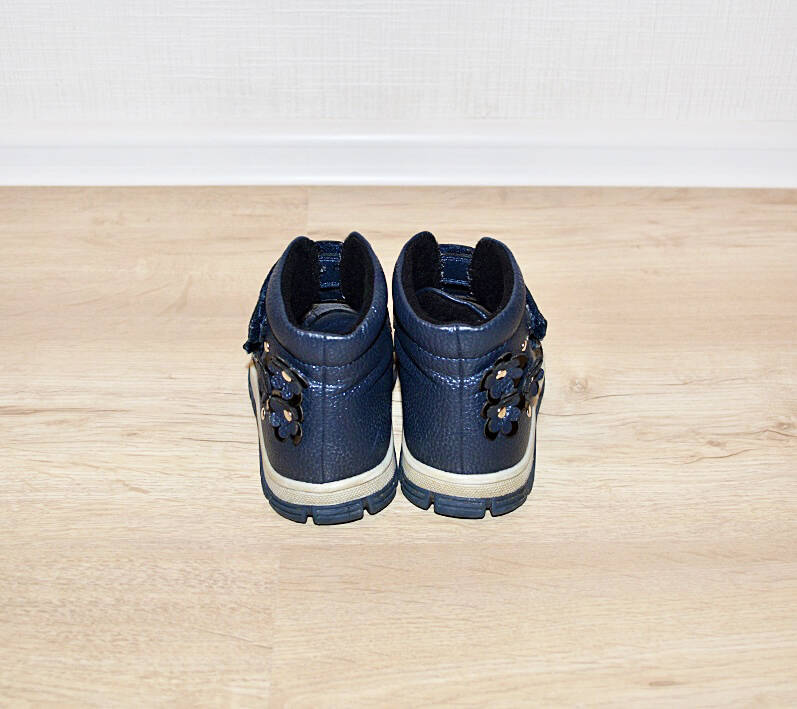 Осенне-весенние ботинки для девочки, 25 размер в Санкт-Петербурге фото 3 Личные вещи Санкт-Петербург Осенне-весенние ботинки для девочки, 25 размер в Санкт-Петербурге фото 3 Личные вещи Санкт-Петербург