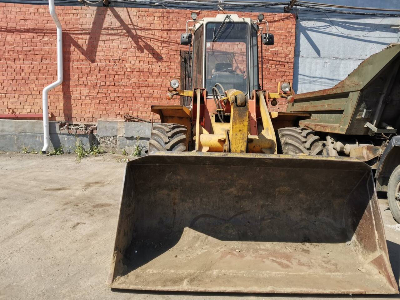 Продается фронтальный погрузчик Амкодор ТО-18Б2 в Иркутске фото 3 Транспорт Иркутск