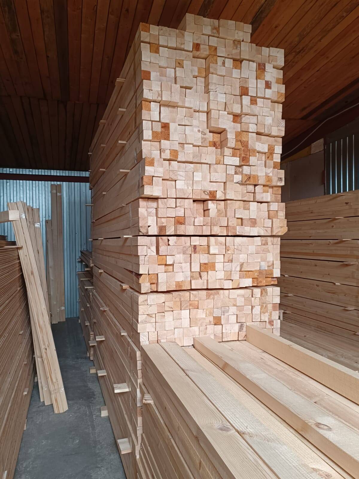 Брусок сухой не строганный 50*50*3000 мм.