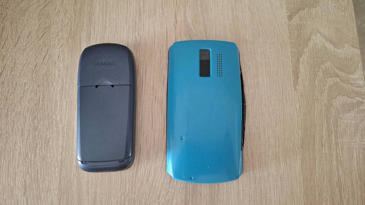 Продам мобильные телефоны на запчасти в Симферополе фото 2 Бытовая электроника Симферополь