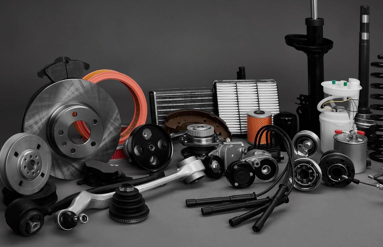 Автозапчасти в наличии и под заказ