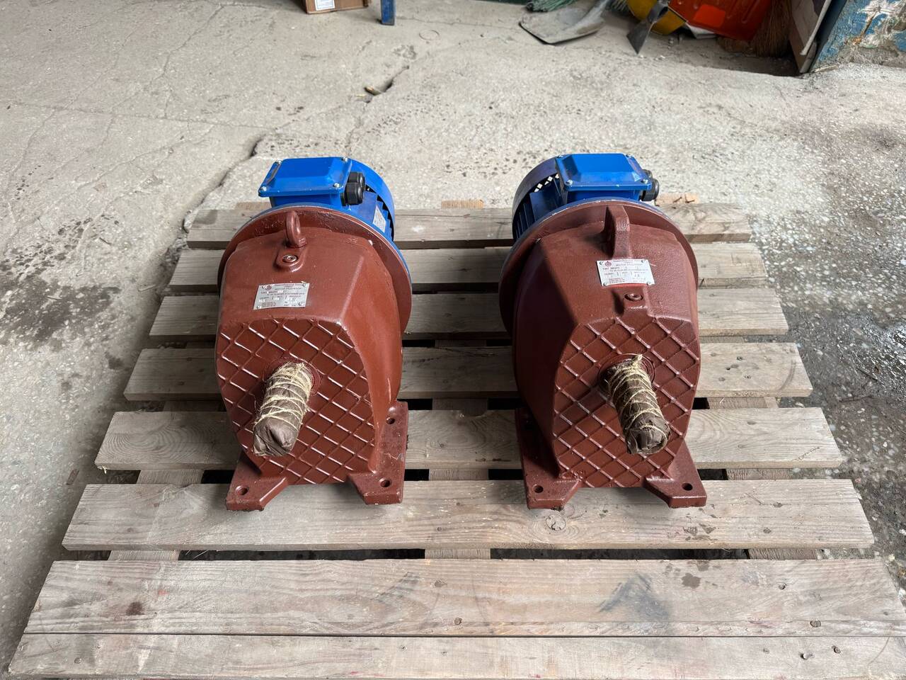 Редукторы червячные, цилиндрические, специальные, импортные