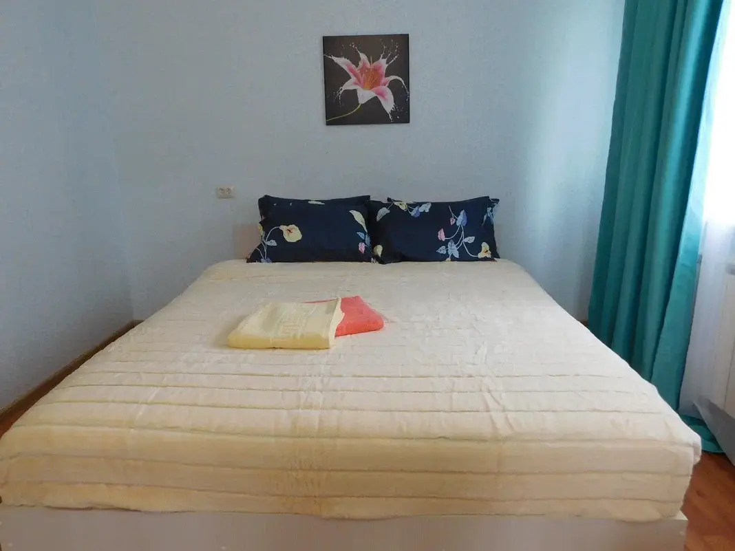 Белая лилия на Волгина