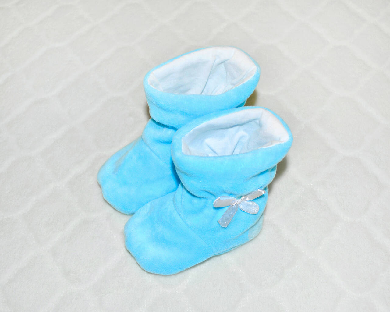 Праздничные велюровые пинетки-сапожки, для малышей в Санкт-Петербурге фото 5 Личные вещи Санкт-Петербург