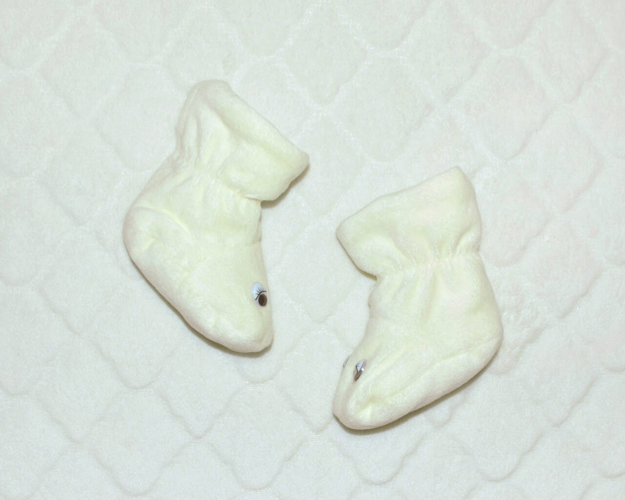 Праздничные велюровые пинетки-сапожки, для малышей в Санкт-Петербурге фото 2 Личные вещи Санкт-Петербург