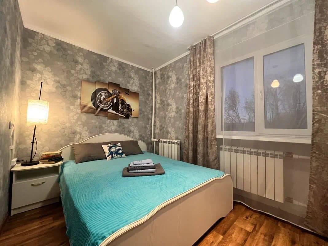 Плюшевый кот на Аксакова