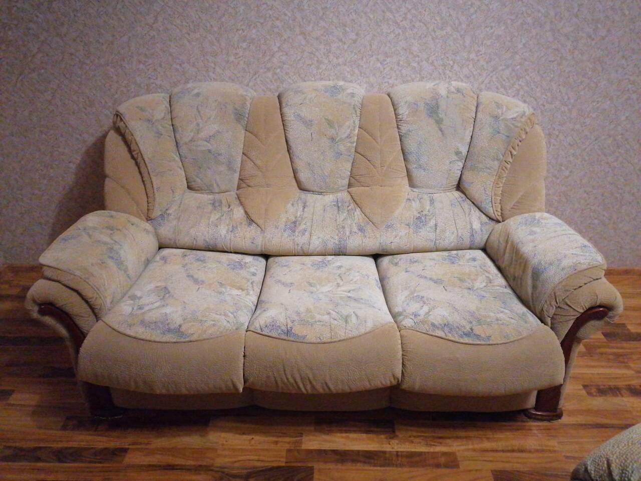 отдам даром диван