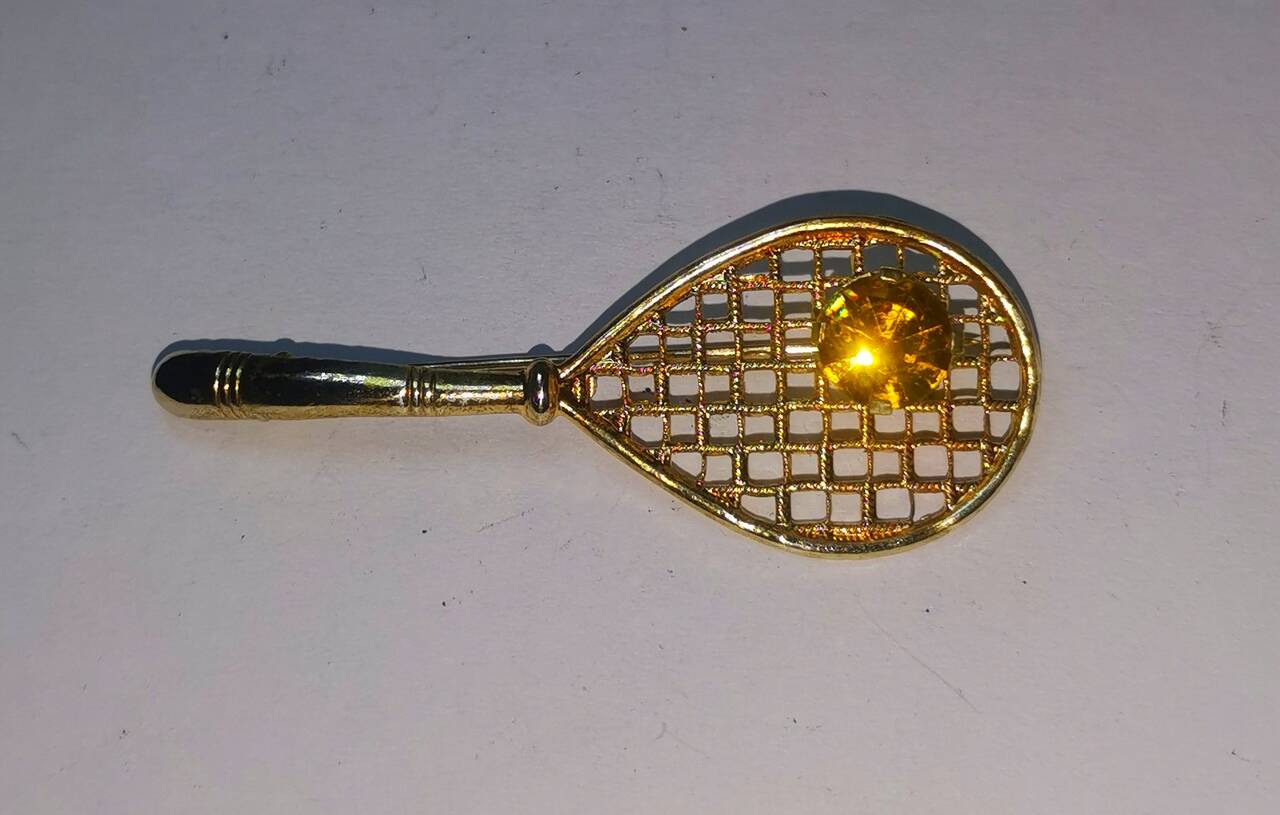 Редкая брошь. Теннисная ракетка. Винтаж